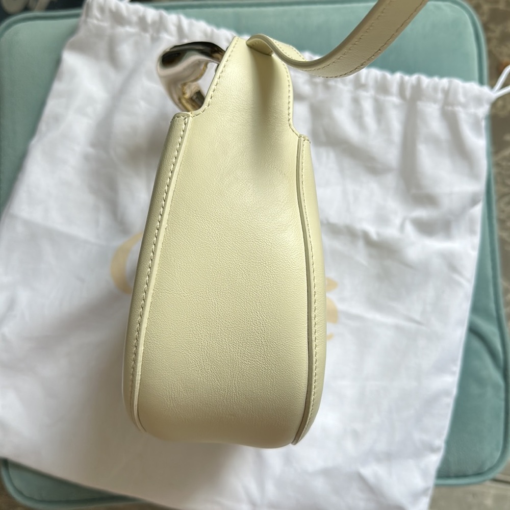✨ CHLOE kiss Leather Crossbody Bag - Picture 11 of 16